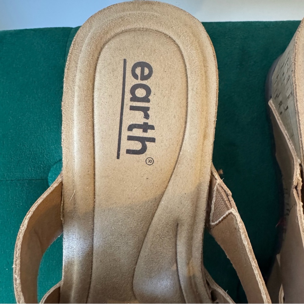 Earth Women's Tan Slides Wedge Heel Sandals - Picture 2 of 7